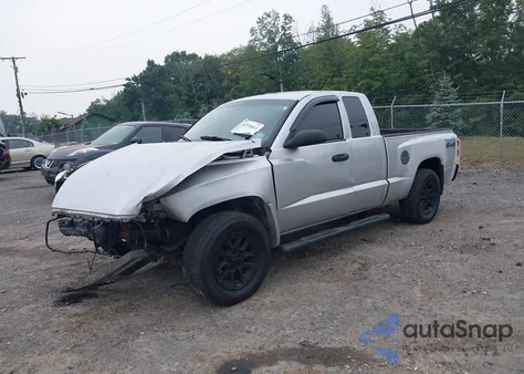 2005 Dodge Dakota St from USA, damaged, VIN 1D7HW22K65S203052